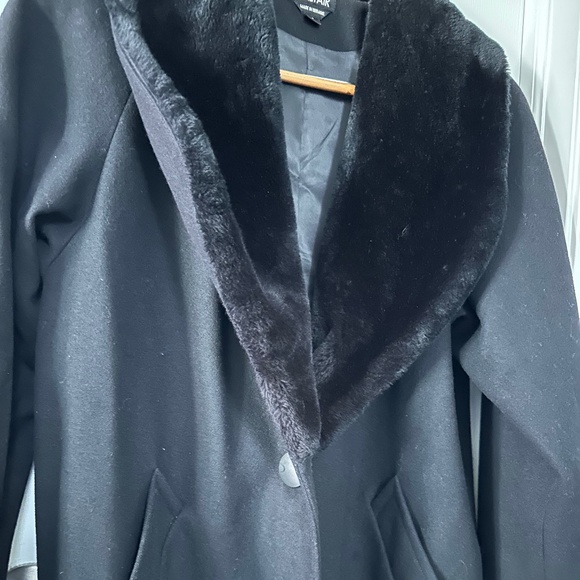 Braefair Vintage Wool Long Coat | Size 6 | Made in Ukraine - Picture 5 of 16